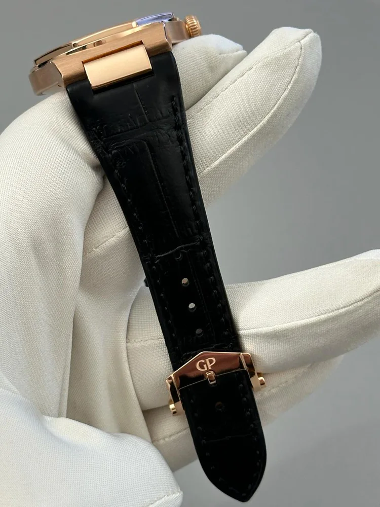 Girard Perregaux Laureato box and papers